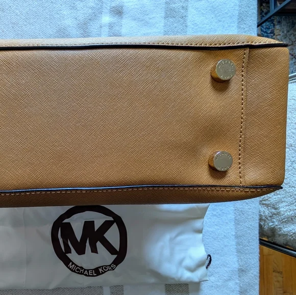 Michael Kors Tan Luggage Tilda Textured Leather Purse - Picture 2 of 4